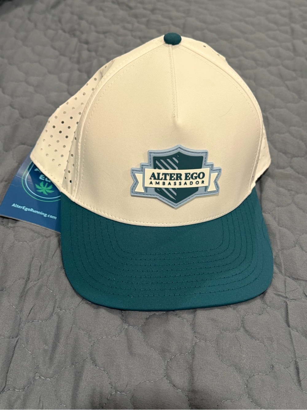 Alter ego Coaster hat- NWT- small